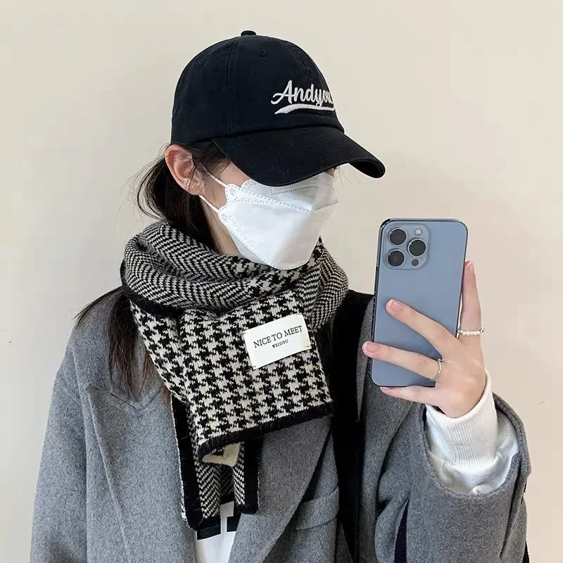 1PC Autumn and Winter Houndstooth Knit Scarf, Cozy Unisex Neck Warmer, Elegant Women’s Scarf, Perfect Gift for Christmas