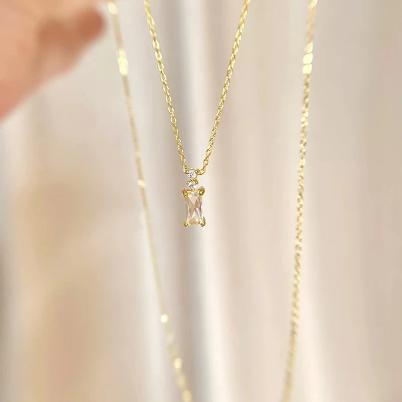 Huitan Dainty Necklace with Bright Zirconia Lady Delicate Gold Color Pendant Jewelry for Engagement Exquisite Gift Accessories
