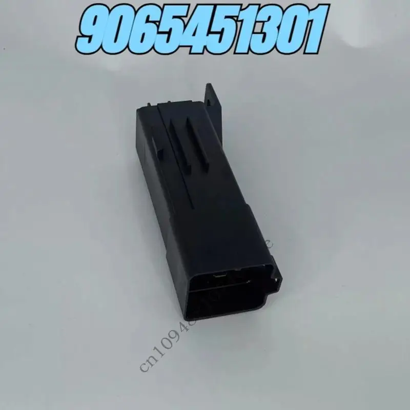 Radiator Fan Control Unit 9065451301 A9065451301 12V 40A Part Number Reference for W639 Electrical Service and Maintenance Work