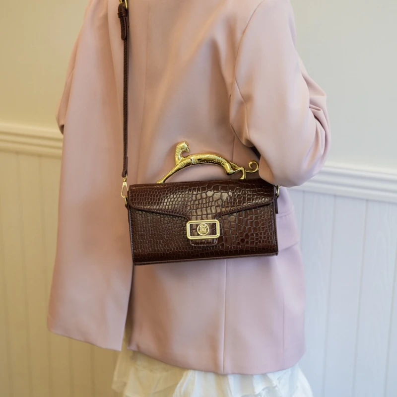 Torebka damska typu shell bag z 2025 roku, elegancka torebka crossbody z uchwytem górnym, uniwersalna torba na ramię do codziennego użytku.