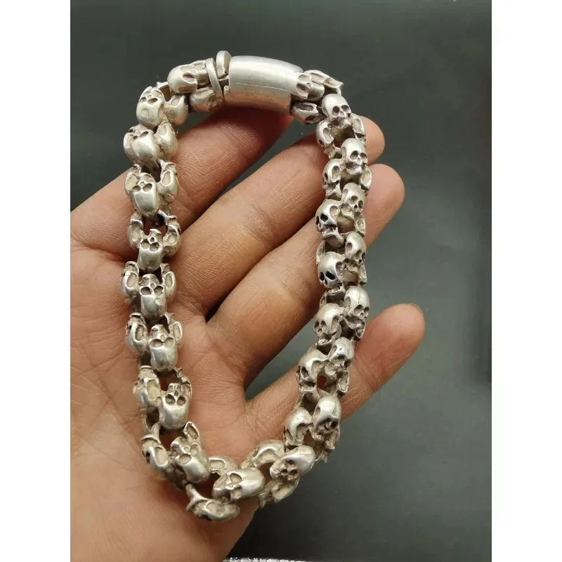 Old Tibetan silver bracelet to ward off evil transport skull bracelet - exquisite craft, unique shape, ancient heritage