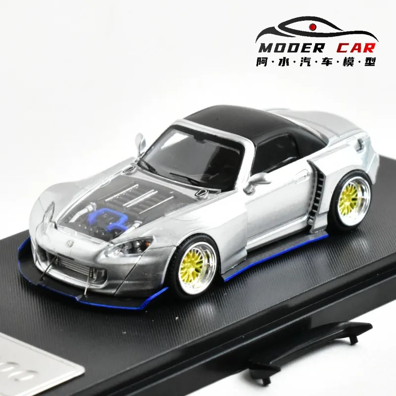 

In stock: 1:64 Honda S2000 convertible sports car open lid die-cast alloy car model, boys' toy, adult collectible ornament.