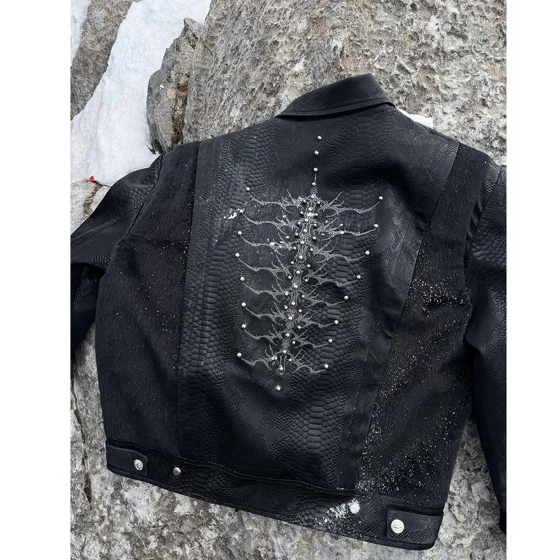 

Snake Eye Spine PU Leather Motorcycle Jacket for Men Spring and Autumn Unique Design American Style Short Length Snake