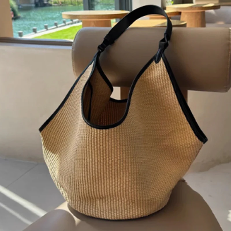 

Summer Beach Handbag Fashion Shoulder Straw Woven Tote Bag 2025 New Large Capacity Underarm Bag Travel Woven Bag