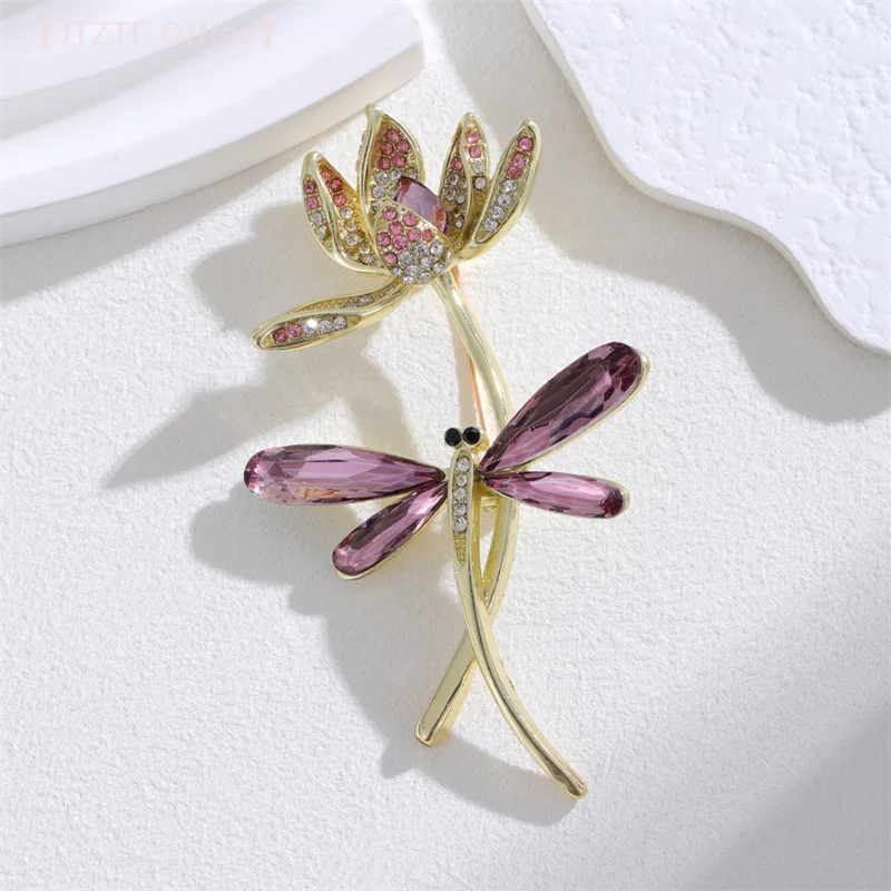 [cc]Elegant Dragonfly Lotus Flower Brooches For Women Girls Insect Animal Pins Versatile Shiny Corsage Clothing Accessories Gift