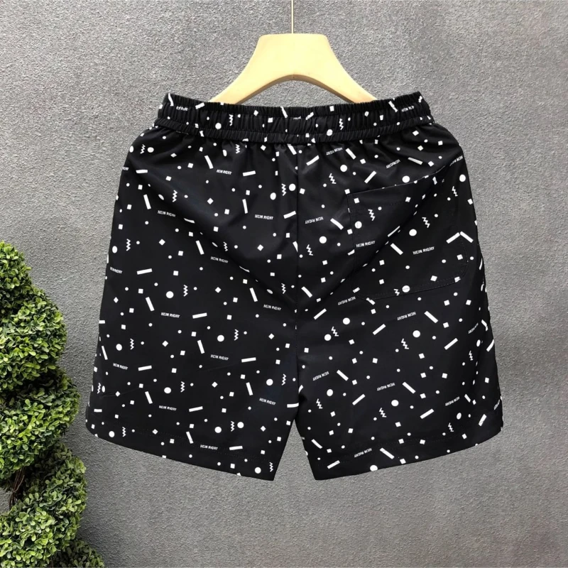 

Men Versatile Casual Shorts Summer Lightweight Sporty Trendy Heat Printing Personality European Style New Fashion Wear
