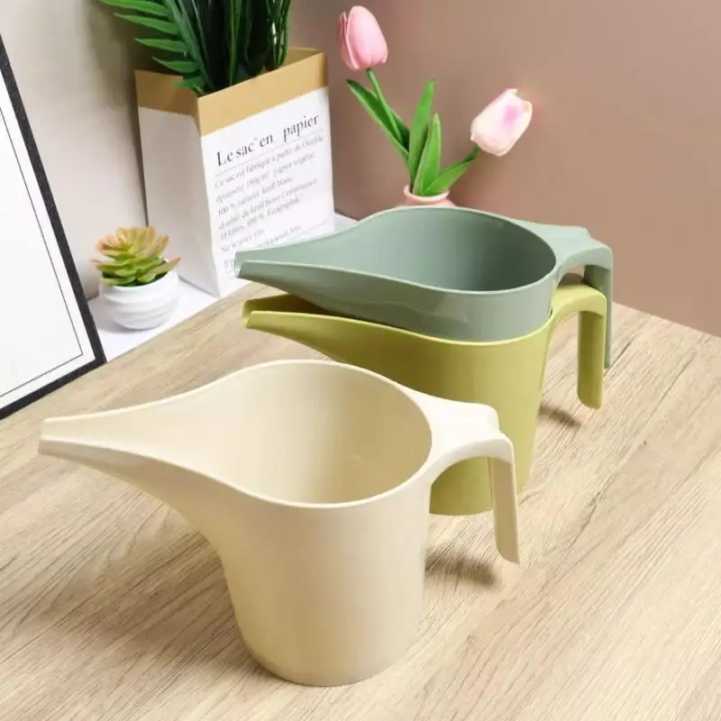 1 قطعة علبة سقاية صنبور طويلة-مقبض مريح ، أداة سقي النباتات للاستخدام في الحديقة وفي الهواء الطلق ، وعاء فوهة مدببة للعصارة