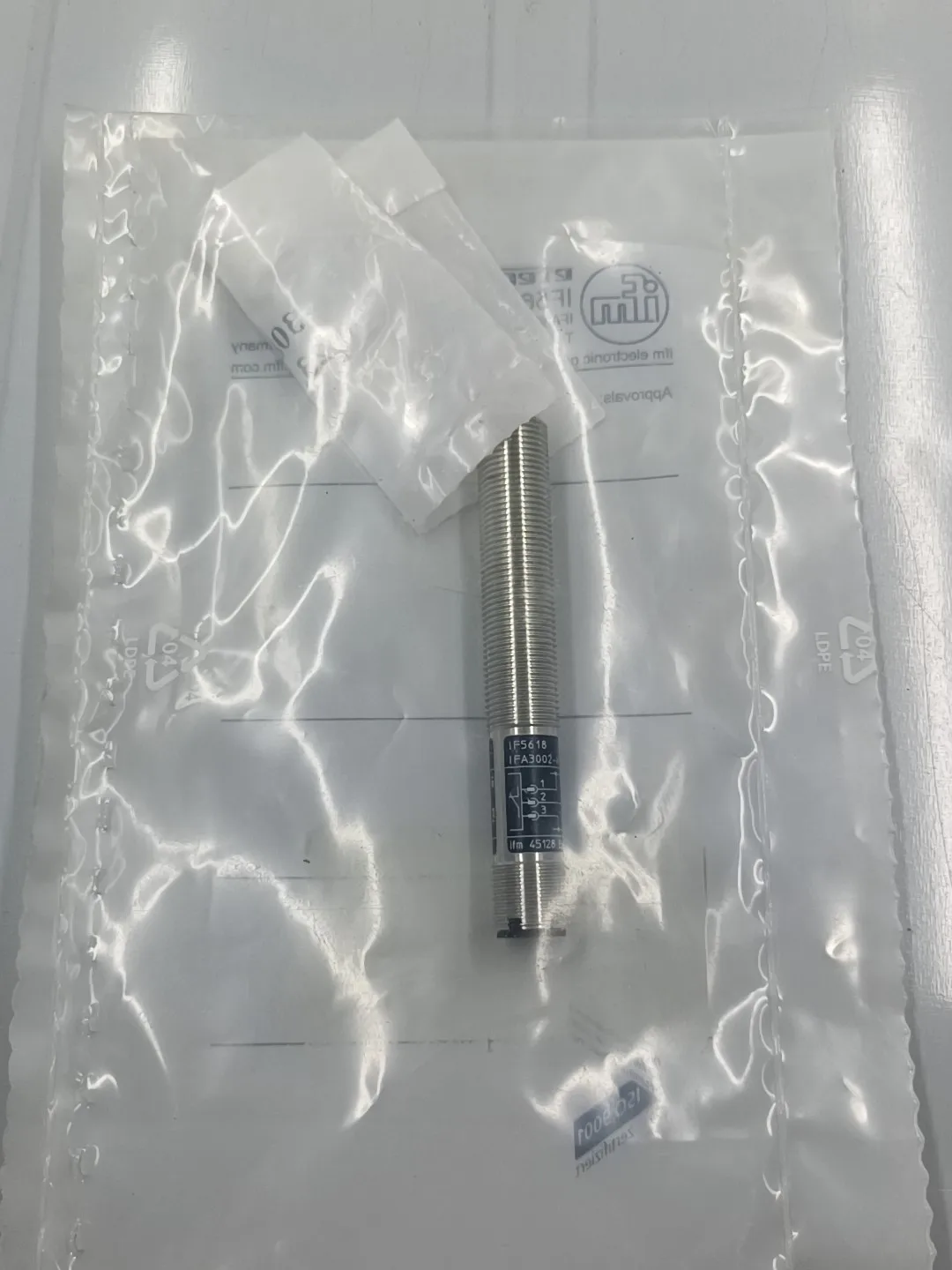 Yifumen Proximity Switch IF5618 Brand New Original Genuine, Ten Compensations For One Fake