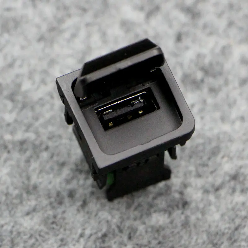 Apply to Golf 6 MK6 Golf 5 MK5 Jetta Touran  Bora Scirocco  USB switch RCD510  RNS315 USB switch socket 5KD 035 726