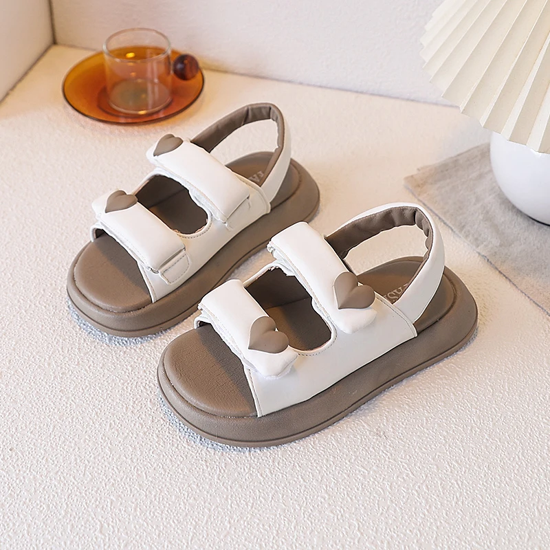 

Детские повседневные сандалии для девочек с двойной застежкой-липучкой, открытые, с мягкой подошвой, летние, 2026, новые, универсальные пляжные туфли для детей