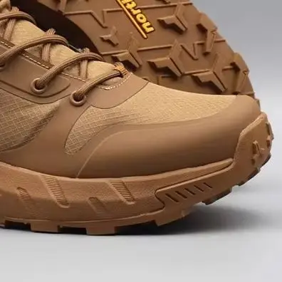 

2025 New Bestselling Breathable Professional Comfort Lightweight High-Quality Anti-Slip Durable Walking Shoes Casual Shoes