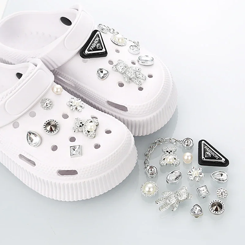 Fashion DIY Crystal Bear Sandal Decoration for Clogs Rhinestone Chain Shoe Charms Sets Detachable Pearl Shoe Buckles Accessories