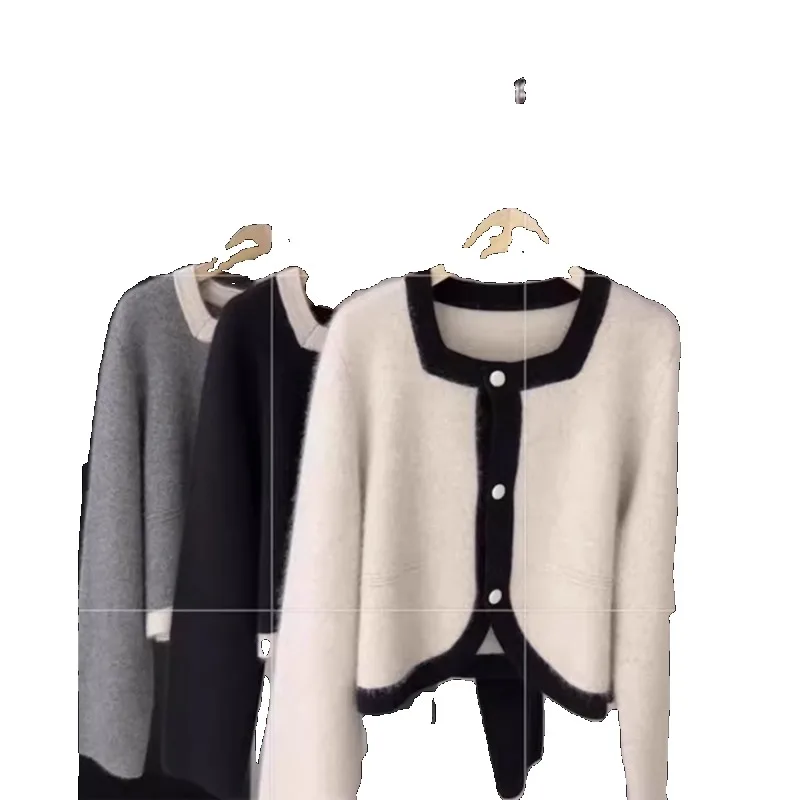 

Fashionable Contrasting Color Square Neck Knitted Cardigan for Women Winter Short Sweater Jacket Outer Wear Lazy Style Top
