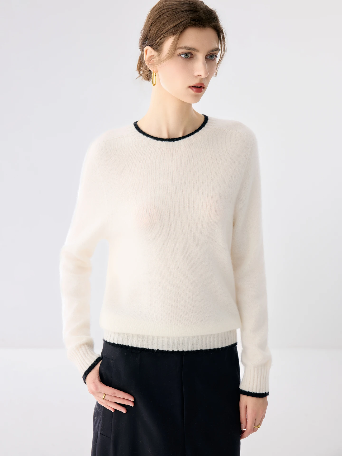 Chic Women Seamless Contrast Trim Crew Neck Pullover Sweater Autumn Winter 100% Cashmere Knitwear Soft Relaxed Female Basic Tops