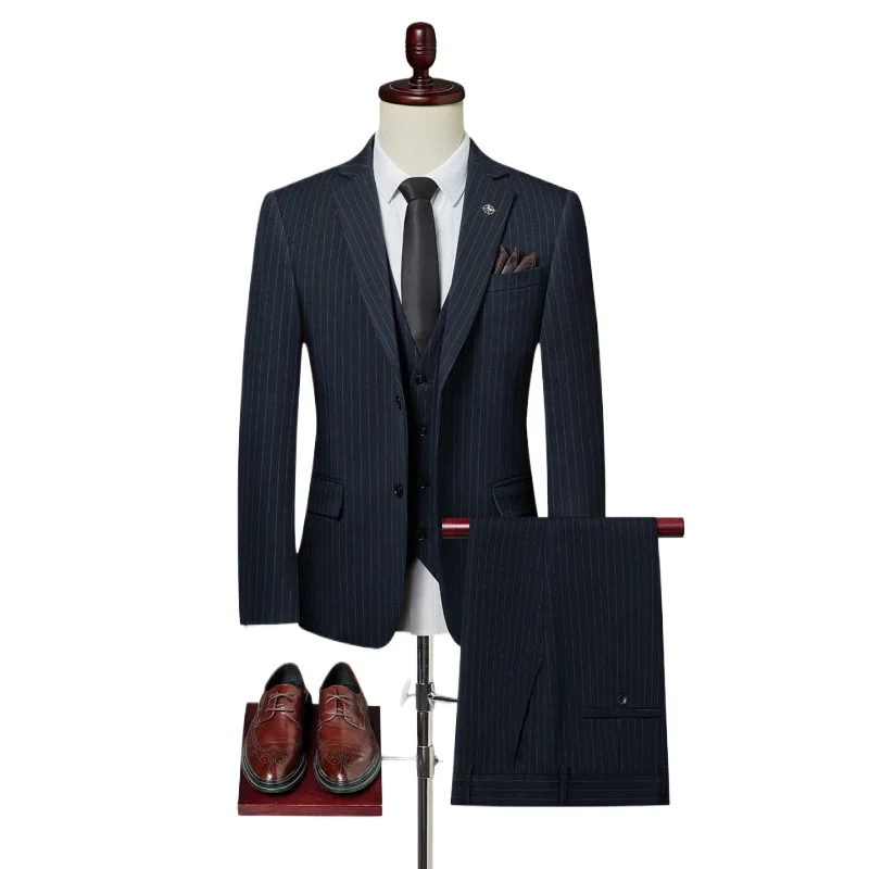 

Костюм, новый модный и утягивающий деловой повседневный костюм в полоску для свадьбы, банкета, мужской костюм для выступлений на открытом воздухе 2026