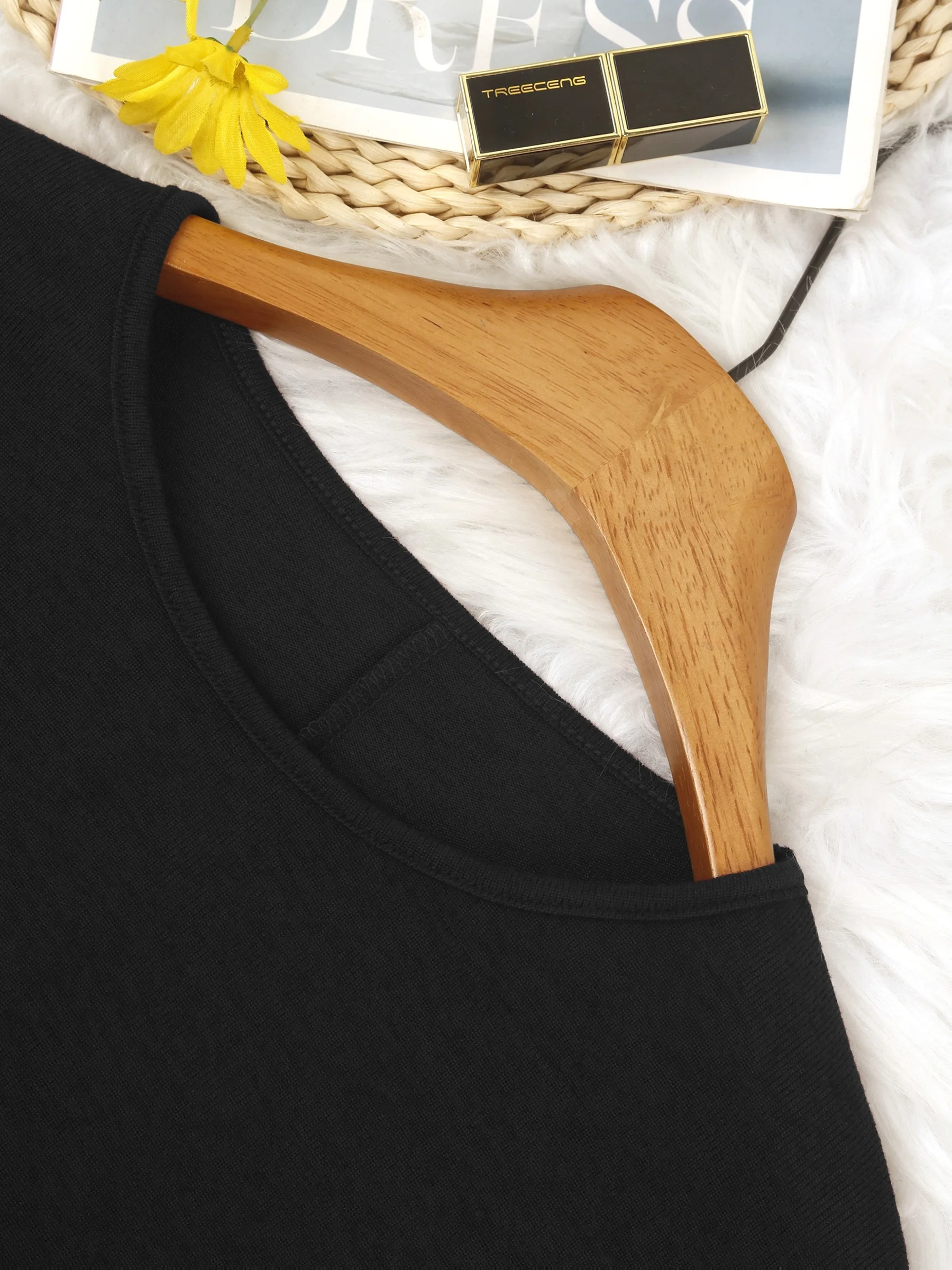 Gemütliches Plus-Size-Damen-Oberteil mit langen Ärmeln und stilvollen Knopfdetails für den Alltag. – Detail 6