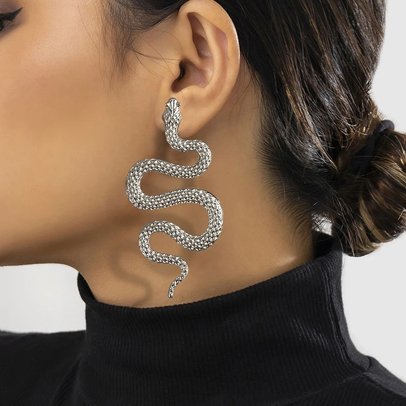 Sexy and Exaggerated Halloween Snake Shaped Earrings for Women Fashion Gothic Personalized Trend Girl Rock Jewelry Gift