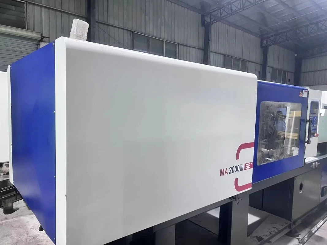 Picture 3: 200 Ton  Molding Machine Plastic  Machine Toothbrush Production Line