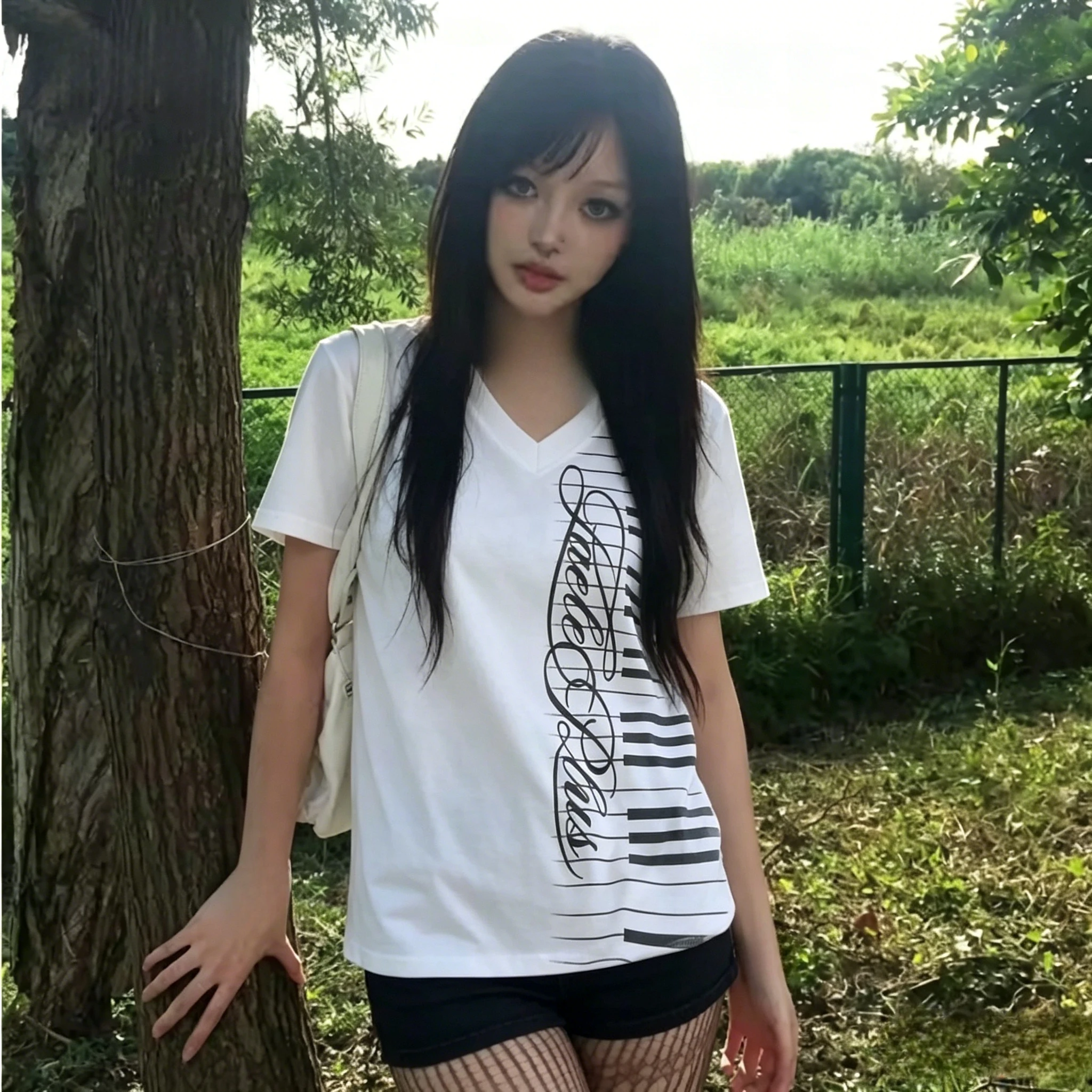 American Retro Female Y2k Piano Key Print Vintage T-shirt Japanese Harajuku Tops Short Sleeve V-neck Tee Subcultre New Clothing