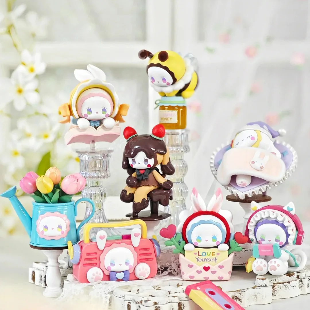 

EMMA Secret Forest Love Dopamine Series Blind Box EMMA Mystery Box Dolls Model Toys Trendy Play Gift Ornament Action Figure