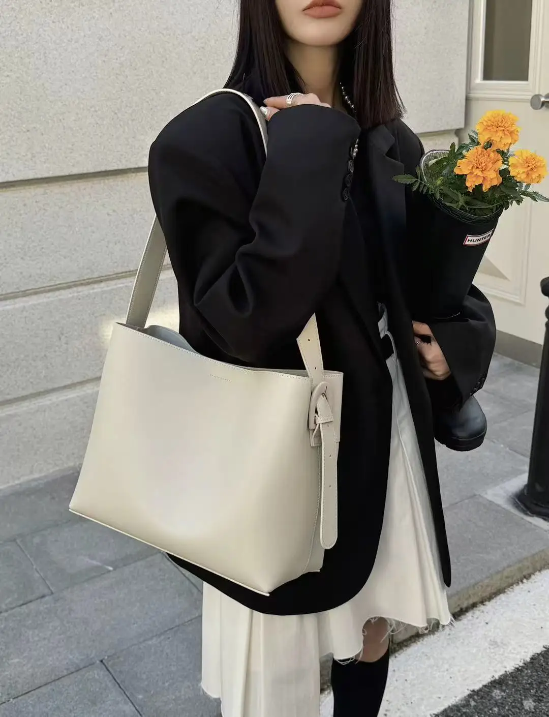 

Genuine Leather Women's Shoulder Crossbody Bags Luxury Designer Brand Cowhide Underarm Bag Ladies Tote Bag for Woman Bucket Bag