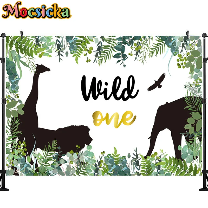 Mocsicka Jungle Safari เด็กวันเกิดพืชเขตร้อนสัตว์การถ่ายภาพพื้นหลังชื่อเด็กที่กําหนดเองโปสเตอร์แบนเนอร์