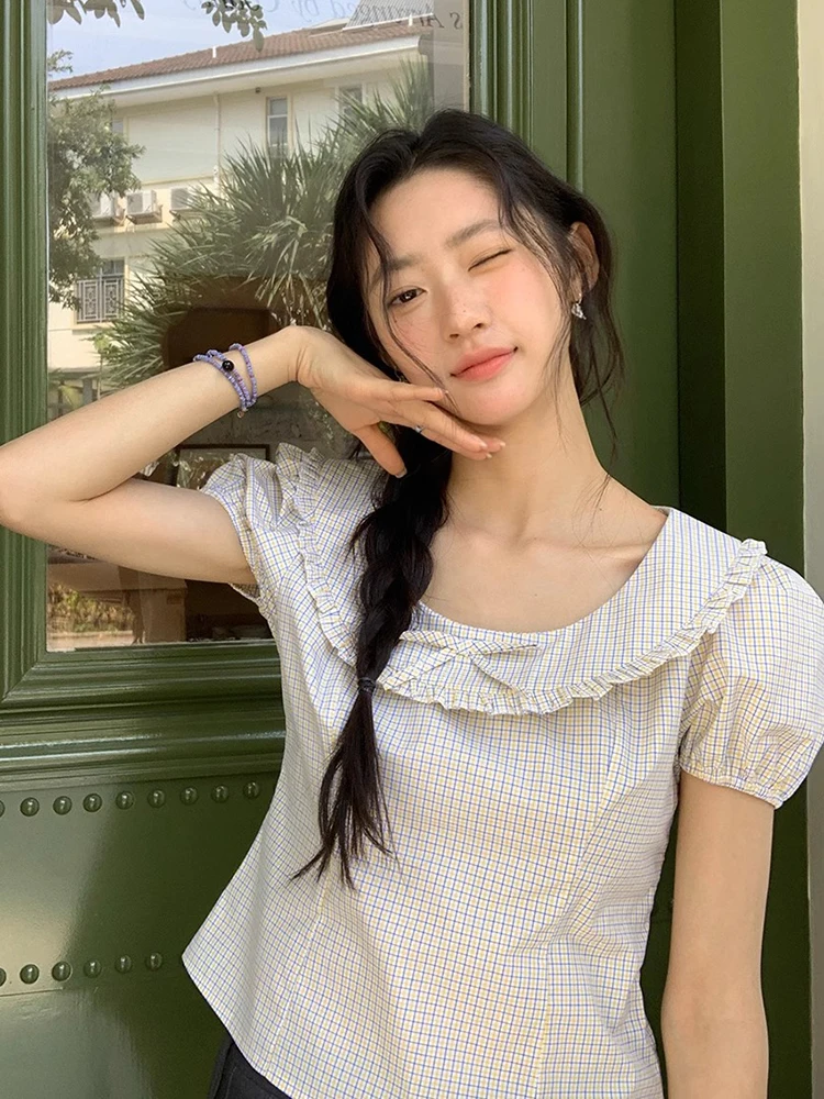Chic Summer Sweet Young Looking Plaid irt with Bubble Sves Doll Collar Wood ain Knot Decoration Versatile