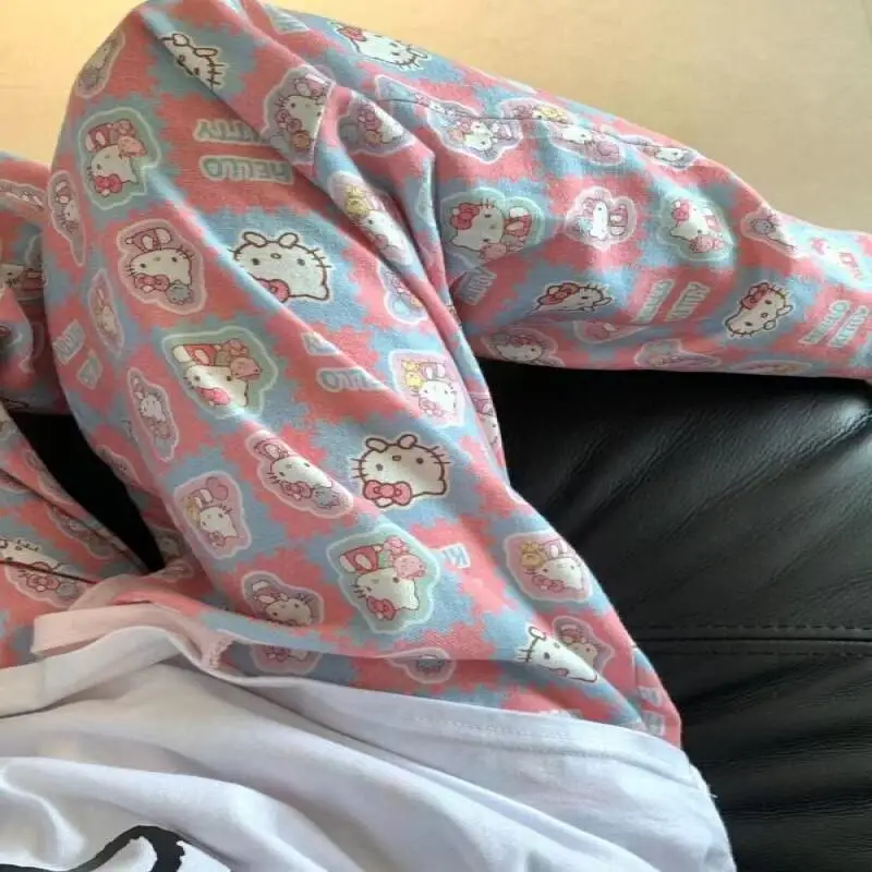 

Новые мягкие джинсовые брюки Sanrio, брюки с рисунком Hello Kitty, пижамные брюки для прогулок, летние универсальные повседневные брюки, которые можно носить на улице