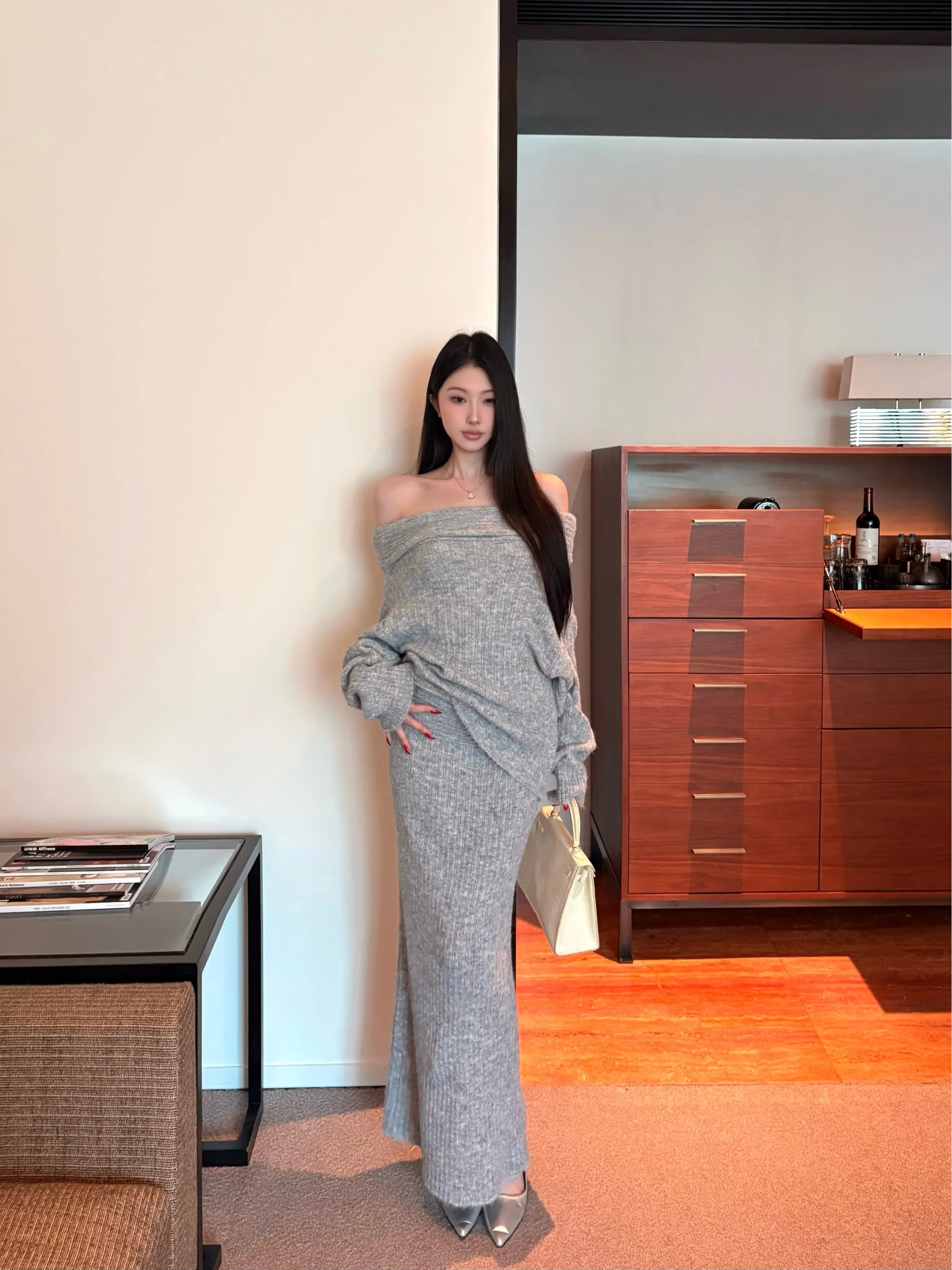 

Women's Knit 2-piece Set Skirt Sexy Off-the-shoulder Pullover Sweater High-waist Tight Bodycon Skirt Winter Korean Office Commut