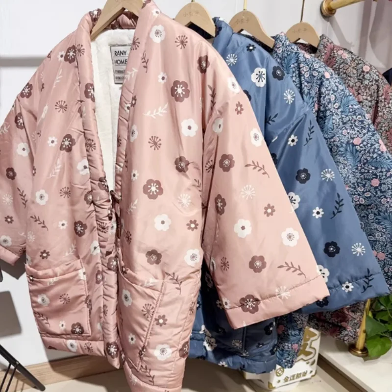 

Loose Japanese Hanten Jacket Cherry Blossom Print Padded Coat for Women Warm Kimono Cardigan Thick Fleece Loungewear Homewear
