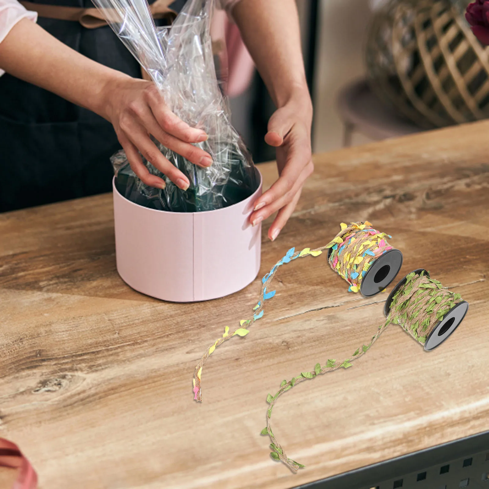 

2 Rolls Simulation Leaves Weaving Ropes Sturdy Bouquet Packaging Ropes for Home Garden Wedding DIY Accessories