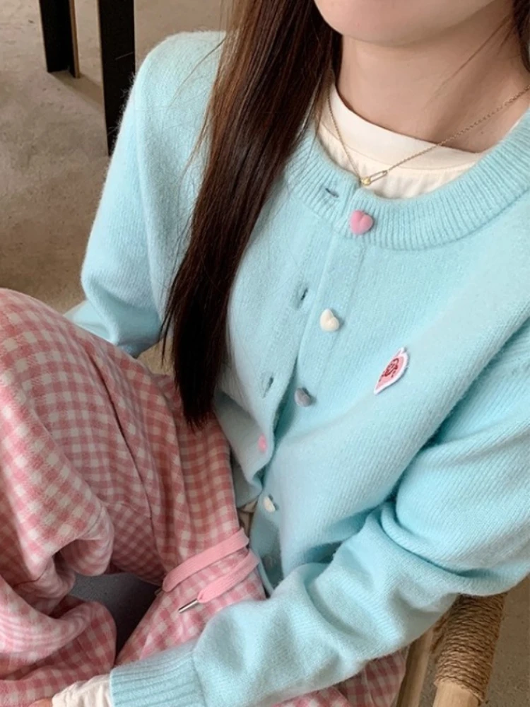 سترة نسائية كورية غير رسمية رفيعة ومتماسكة ناعمة بقصة ضيقة وأكمام طويلة وأزرار علوية أنيقة أوائل الخريف #5