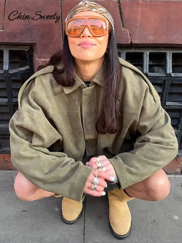 

Коричнево-зеленая замшевая куртка женская с лацканами на молнии с длинными рукавами и карманами бомбер 2023 весна-осень женская свободная мотоциклетная верхняя одежда