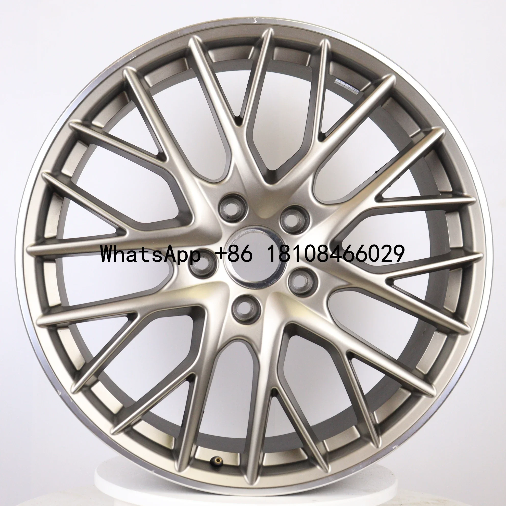 21 inch original genuine wheel hub 5x130 971601025D suitable for Porsche Panamera Taycan Rim