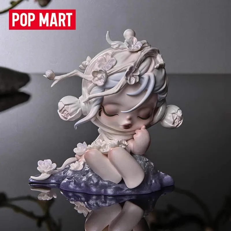 POPMART Original SKULLPANDA patio tinta ciruela estilo antiguo caja ciega libro hecho a mano adorno de escritorio caja misteriosa regalos de cumpleaños