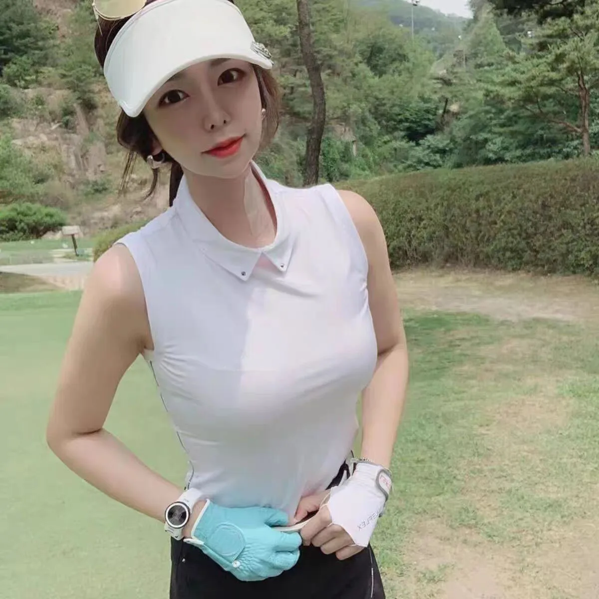 

Korean New Golf Clothing Women's Sleeveless Vest Top Golf Clothing Women's Summer Sun Protection Vest Shirt