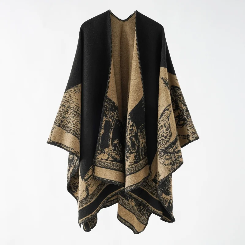 A woman\'s shawl printed with a warm cloak ethnic wind retro autumn and winter