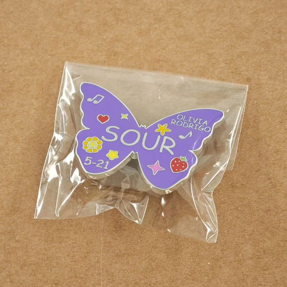 Olivia Rodrigo Sour Album Emaille-Pin Lila Schmetterling Broschen Pop-Musik-Sängerin Anstecknadeln Livies Fans Kollektion Schmuck Geschenk – Detail 12