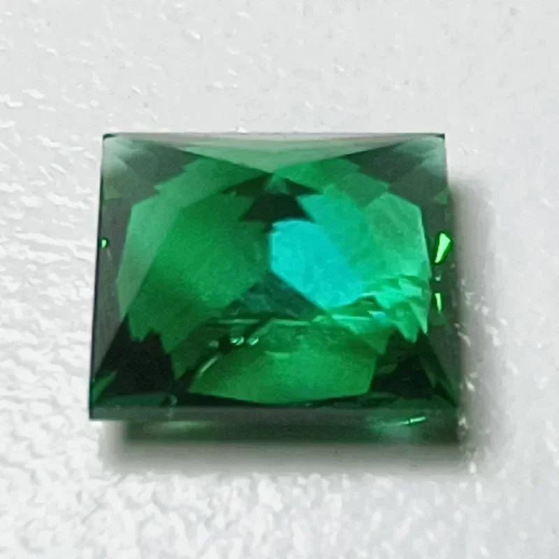 Esmeraldas zâmicas cultivadas em laboratório, corte princesa, corte manual hidrotérmico com entalhes de rachaduras dentro selecionável, certificação agl