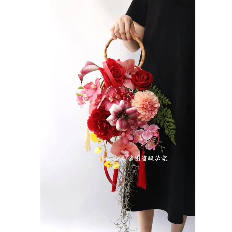 

New Chinese style wedding bride hand flower high-end bamboo bracelet red hand bouquet red dress photo simulation bouquet