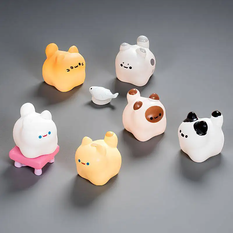 Cute Cat Figurine Tabletop Decoration Miniature Landscape DIY Decor Car Center Console Screen Ornament