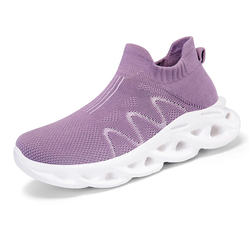 

New spring and autumn breathable men's and women's casual sports shoes, lightweight flat running shoes and couple loafers