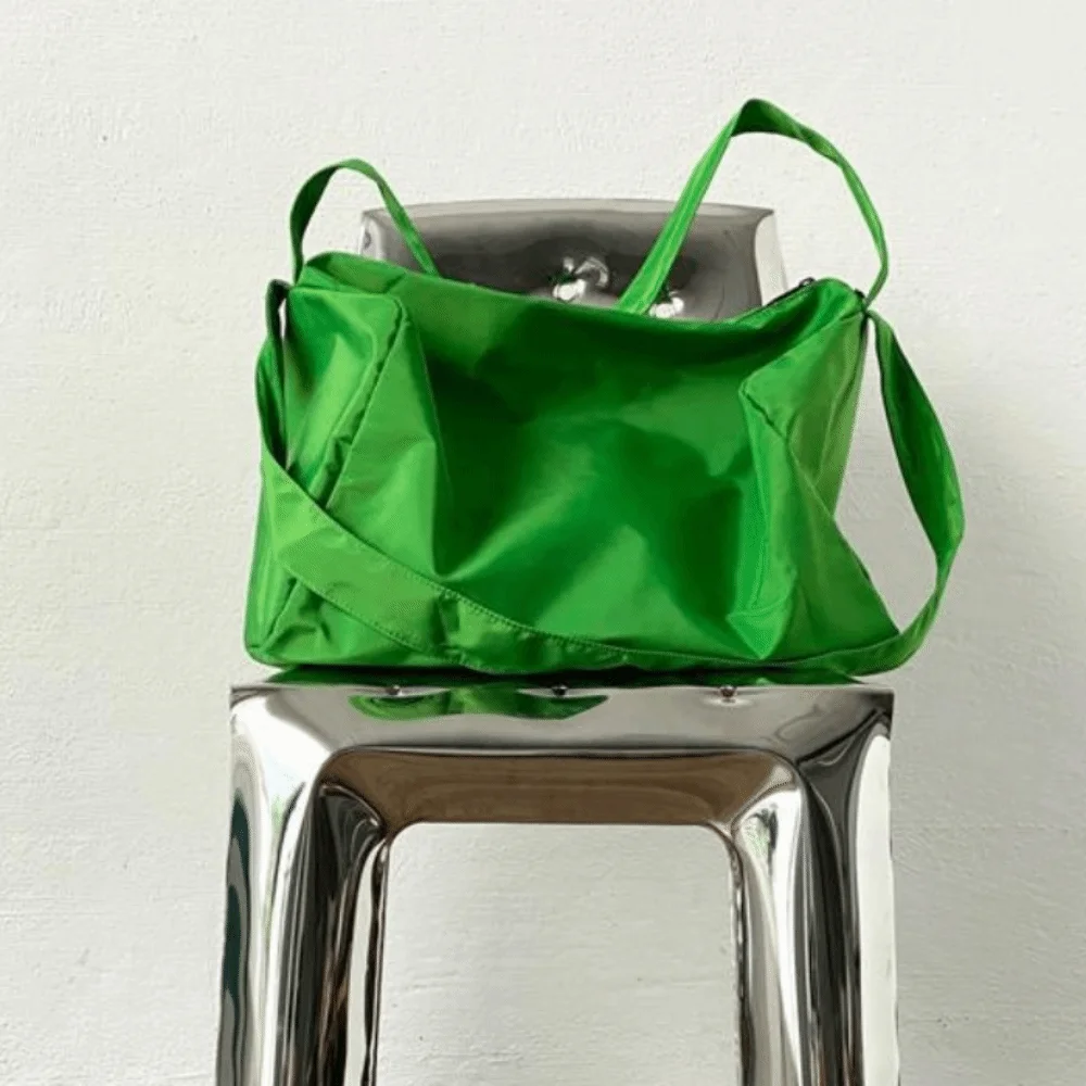 

Nylon Yoga Training Bag Solid Color Large Capacity Sports Fitness Bags Portable Waterproof Travel Tote Bag Outdoor