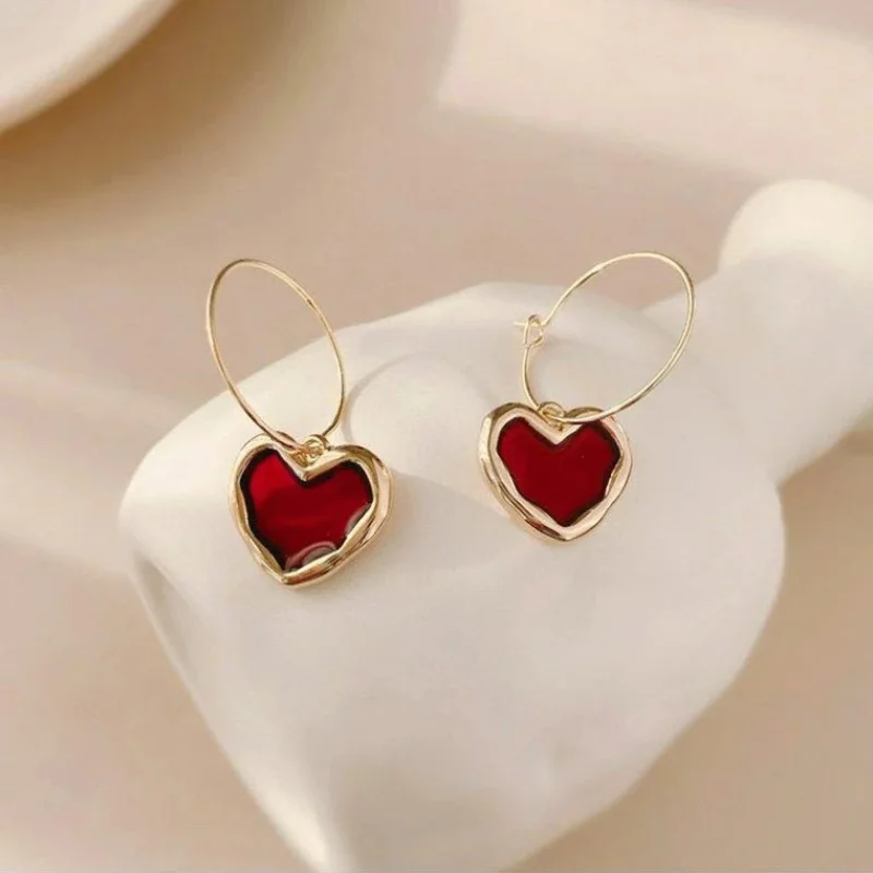 Weet Girl Burgundy Enamel Heart Earrings for Women Girl Gold Color Metal Love Heart Hanging Dangle Earrings Vintage Jewelry