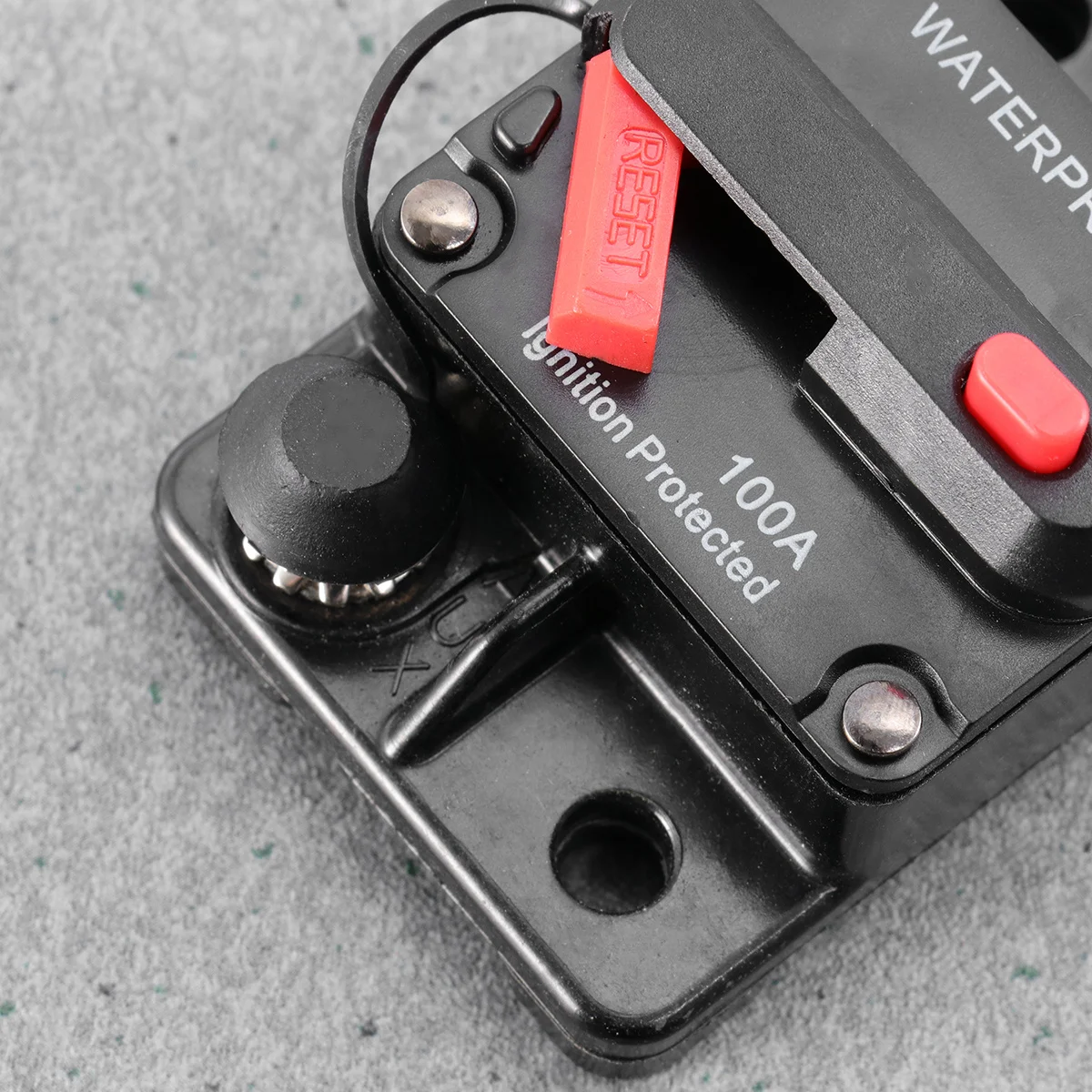 100A دليل إعادة تعيين قطاع دارة عالية أمبير مقاوم للماء المزدوج مسمار الأسود الأجهزة الكهربائية حماية السفينة 100A قطاع دارة