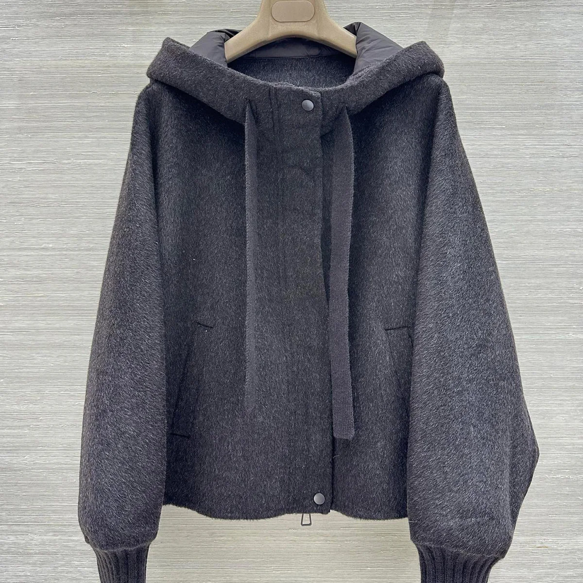 High Quality Women Hooded Cropped Spliced Jacket, Drawstring Loose Coat With Rib Cuff, Warm Winter Outerwear lyt2610797