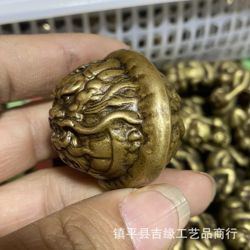 Brass walnut ornament, dragon head design, solid brass hand piece, fitness ball, copper walnut