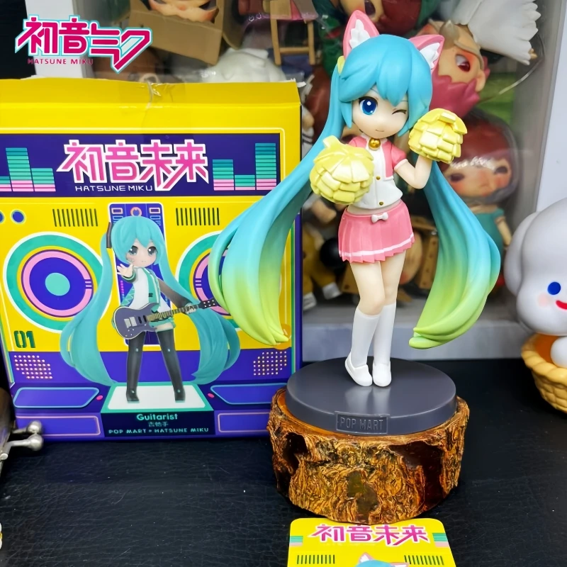 Bandai-figura DE ACCIÓN DE Hatsune Miku, serie de modelos, Escena de carrera de acción, decoración de Pvc, juguetes, caja ciega de regalo, 10cm-14cm