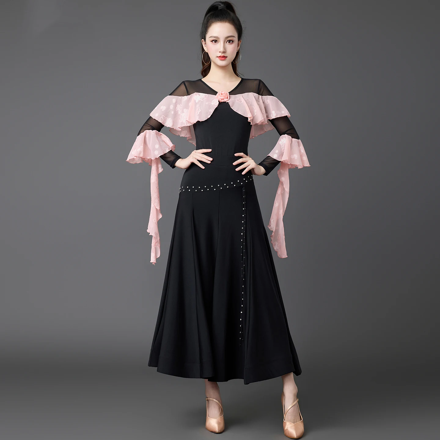 Danza moderna 2026 Valzer standard nazionale delle nuove donne Pratica di danza sociale Top a maniche lunghe Mezza gonna Abito da ballo XH3952