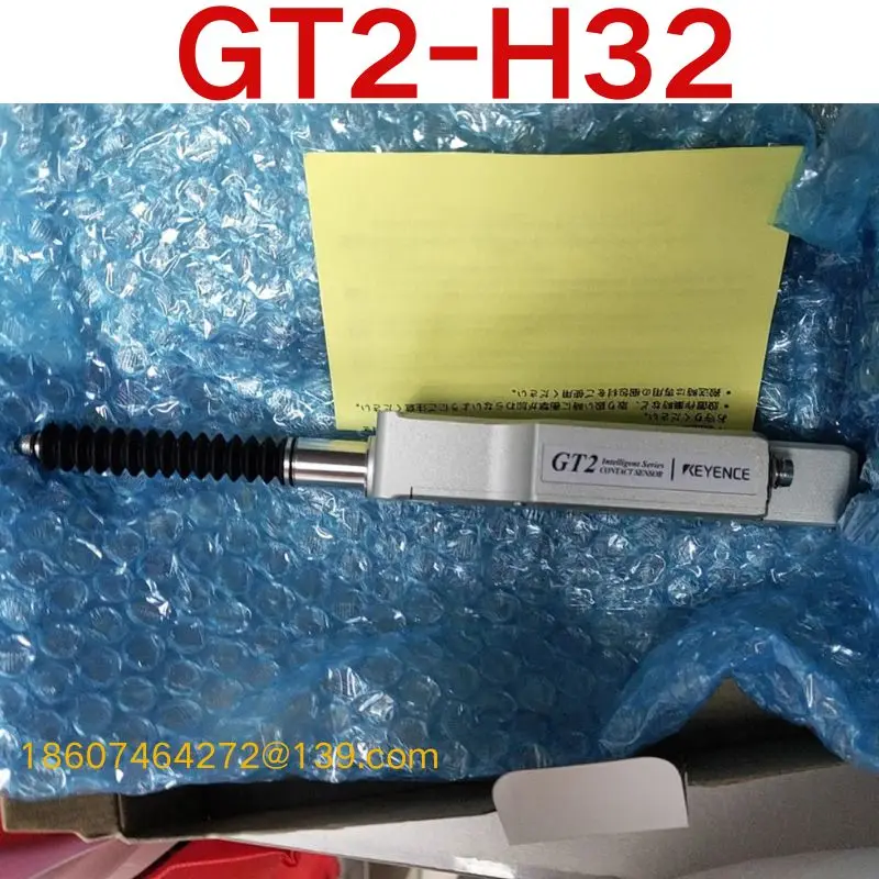 brand-new . GT2-H32 displacement sensor